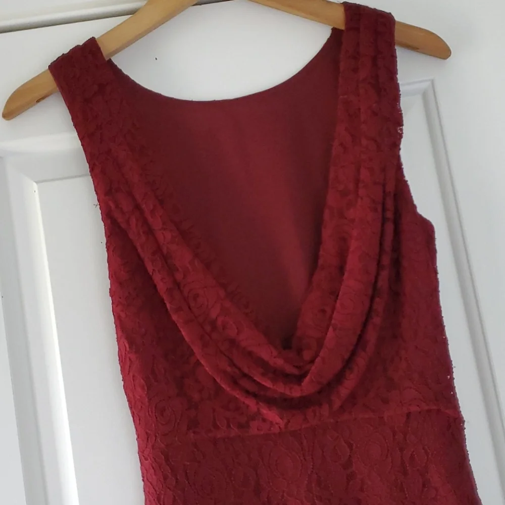 Lulus gorgeous long lace burgundy gown! - Picture 8 of 11